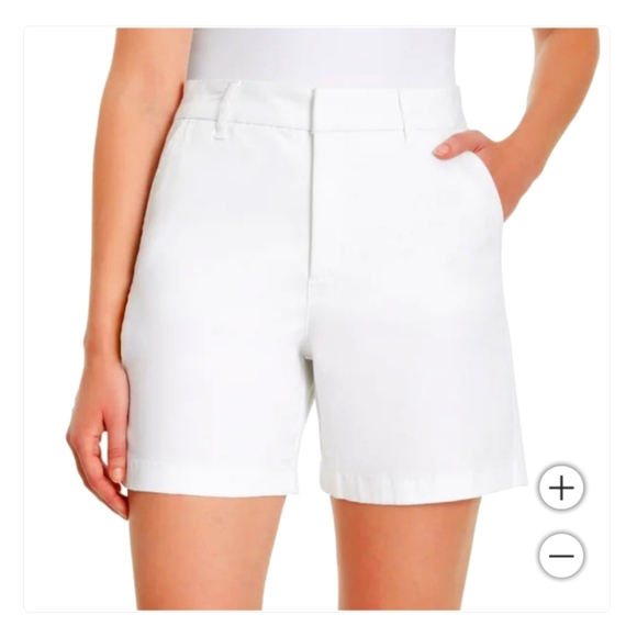 NWT Gloria Vanderbilt Women's Chino Shorts White - Picture 1 of 6